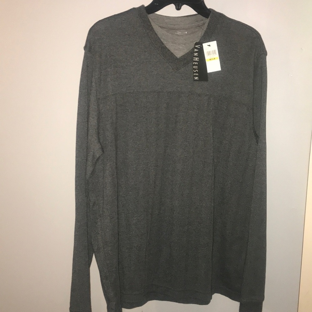 *BRAND NEW*  VanHeusen 2 Gray Tone V-Neck Shirt